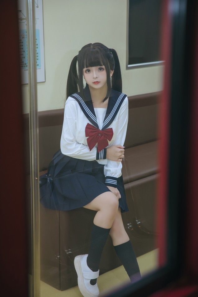 日奈娇 (樱井小莜) - 列车JK [140P-2.19GB]