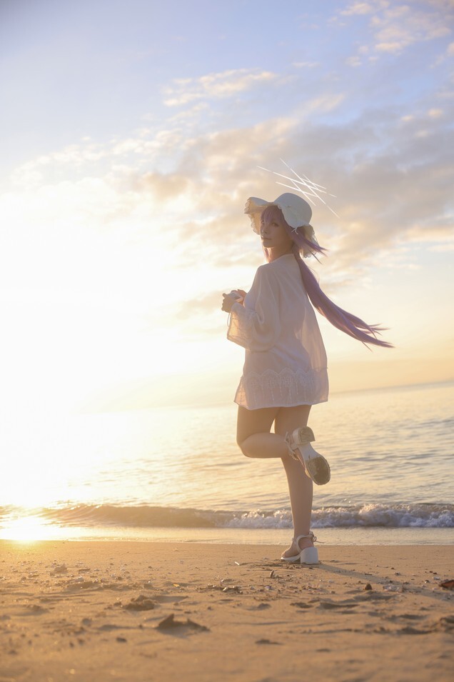 G44不会受伤 - 水着亚津子 [31P-445MB]