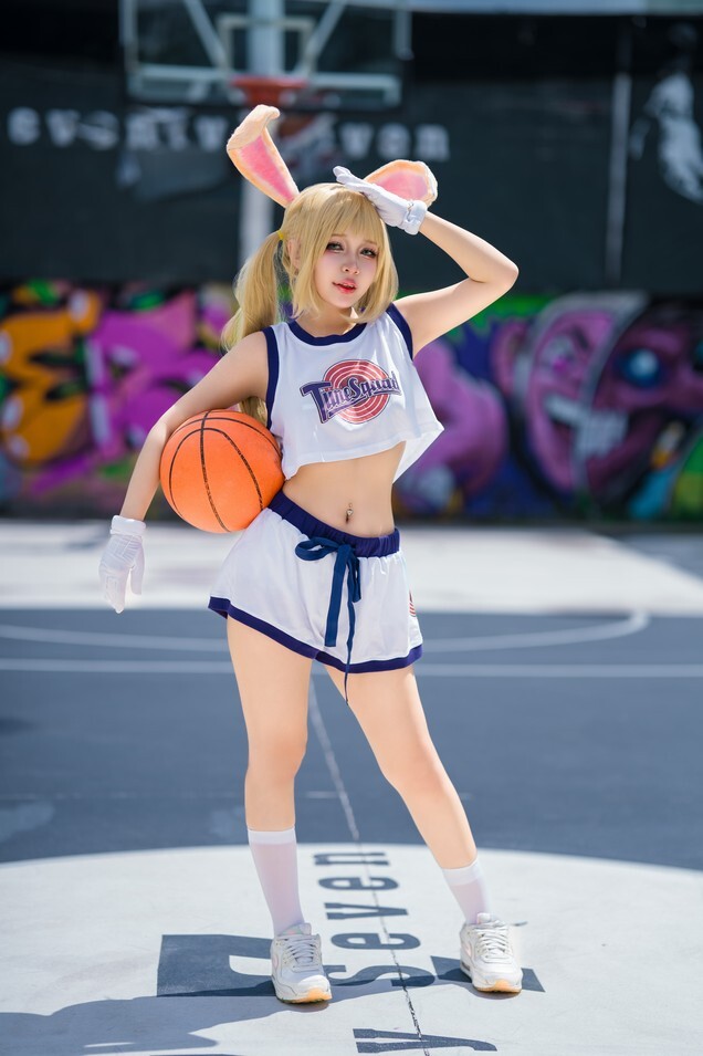 Umeko J - Lola Bunny [53P7V-1.09GB]