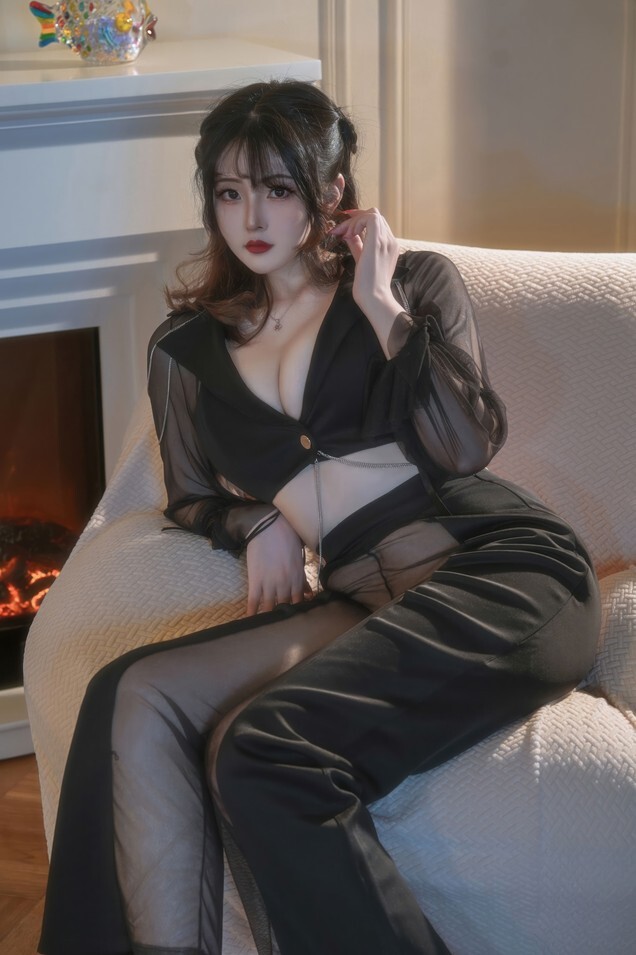 Natsuko夏夏子 - 朦胧OL [53P1V-733MB]