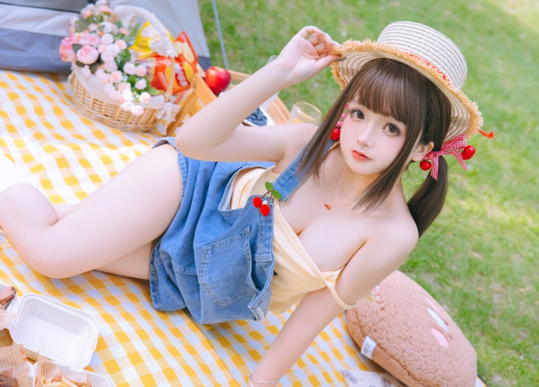 日奈娇 (樱井小莜) – 野餐日 [200P-2.87GB]