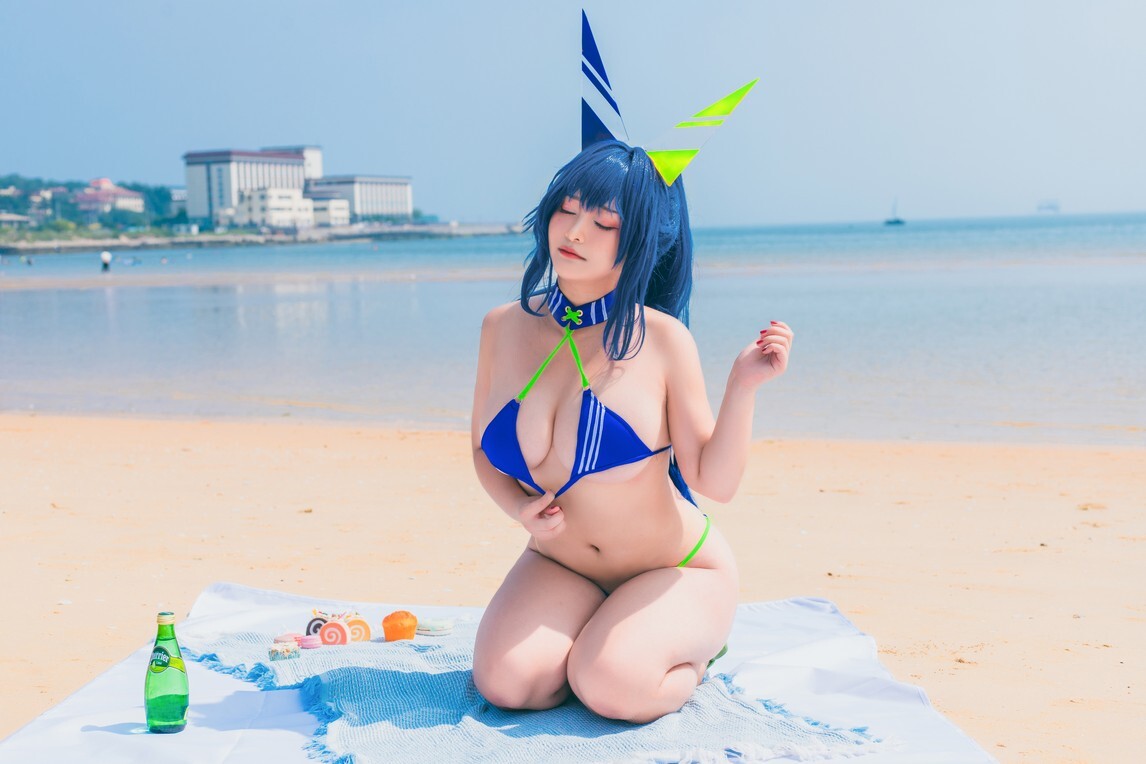 洛璃 LoLiSAMA - 热恋的盛夏 花园泳装 [66P-565MB]