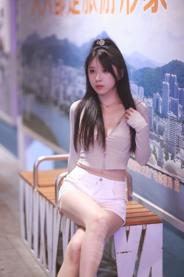 小女巫露娜 - 芳踪 [45P-601MB]