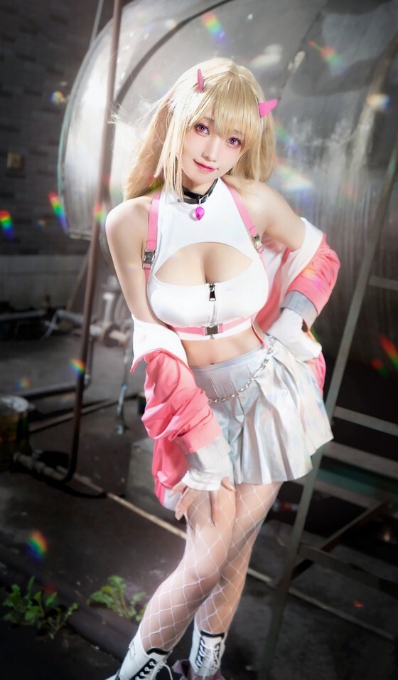 走路摇ZLY - nikke胜利女神 毒蛇 [9P-111MB]