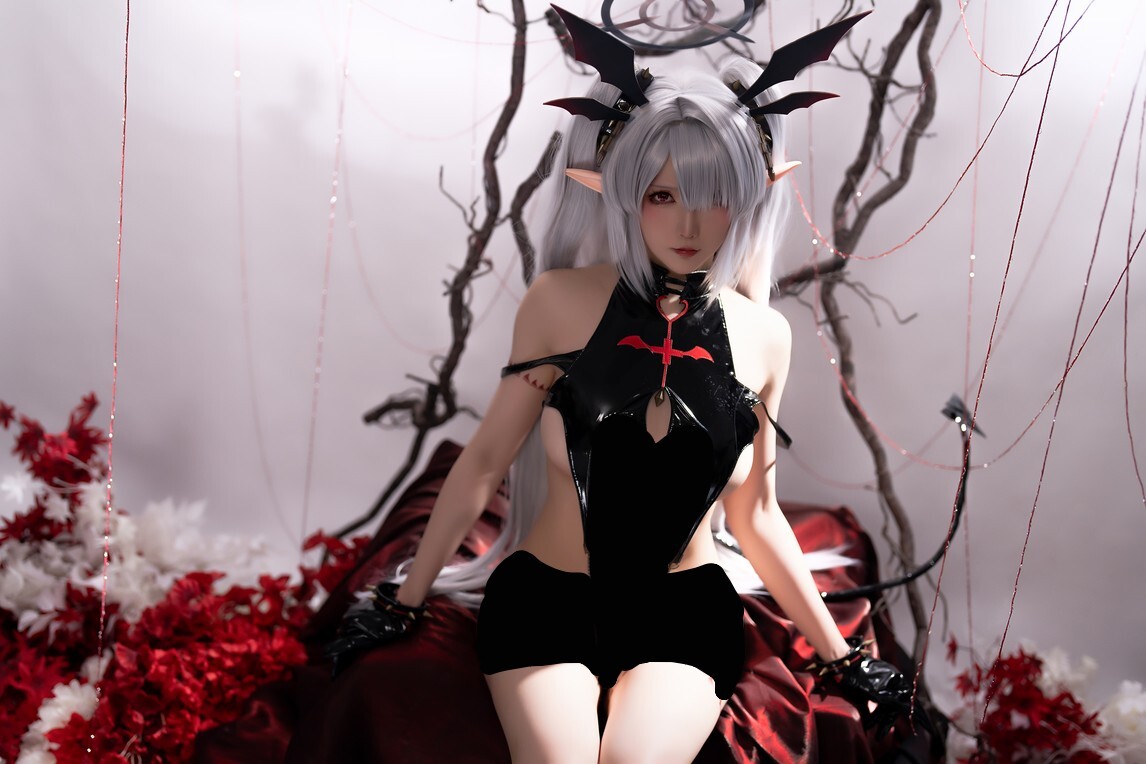 星之迟迟 - 【原】碧蓝档案BA写真本《Erotopia》 银镜伊织 [58P-304MB]