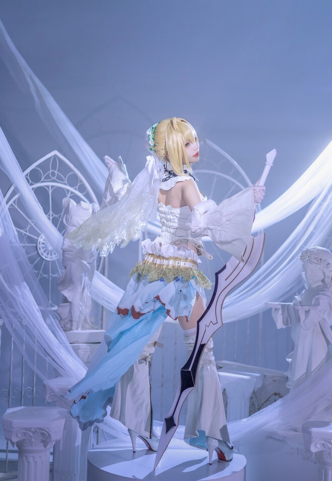 墨色的团子_墨舒 - 尼禄 [15P-209MB]