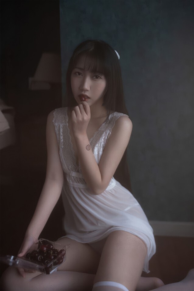 不呆猫 - 白月光 [53P-274MB]