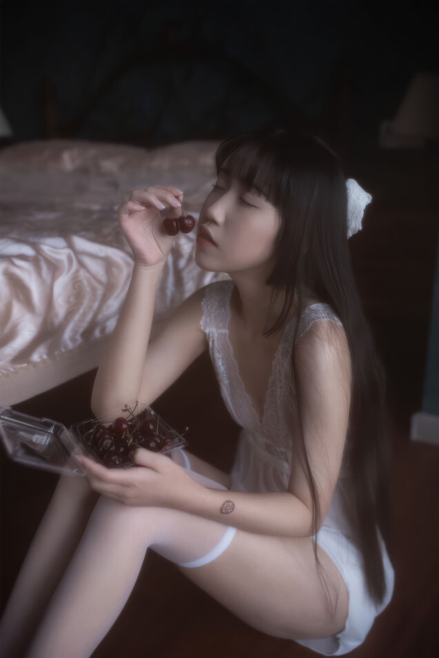 不呆猫 - 白月光 [53P-274MB]