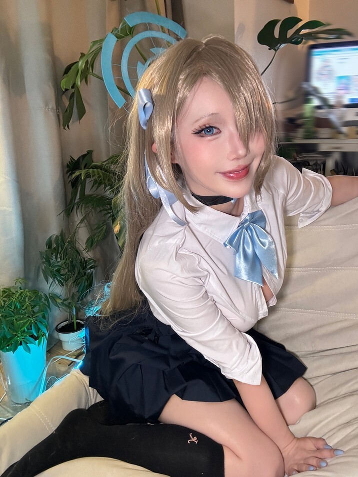 切切celia - 明日奈制服自拍 [17P7V-264MB]