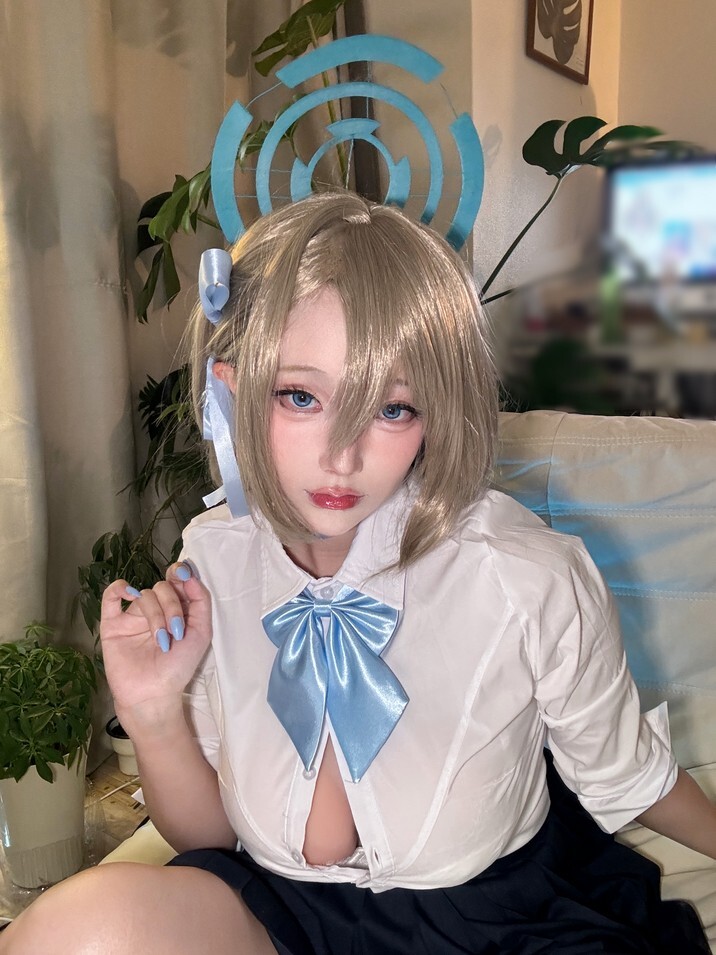 切切celia – 明日奈制服自拍 [17P7V-264MB]