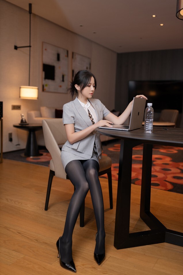 鱼子酱Fish - 他的监控电话 [122P-1.44GB]