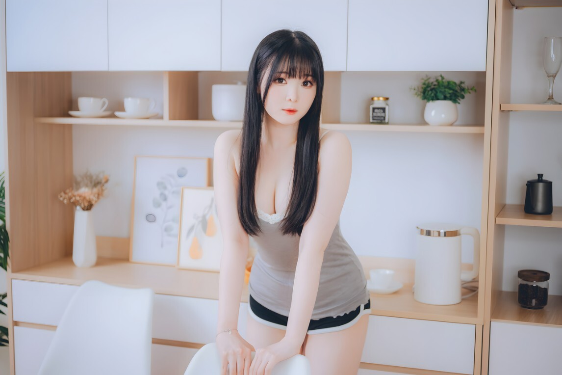 霜月shimo – 「DL版写真集」週末彼女 [101P-1.25GB]