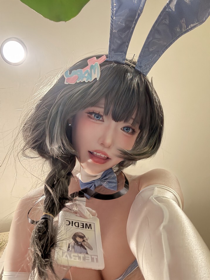 切切Celia – 梅里自拍 [14P3V-435MB]