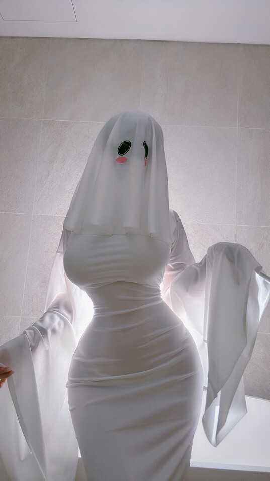 miko酱ww – 幽灵 [43P-1.71GB]