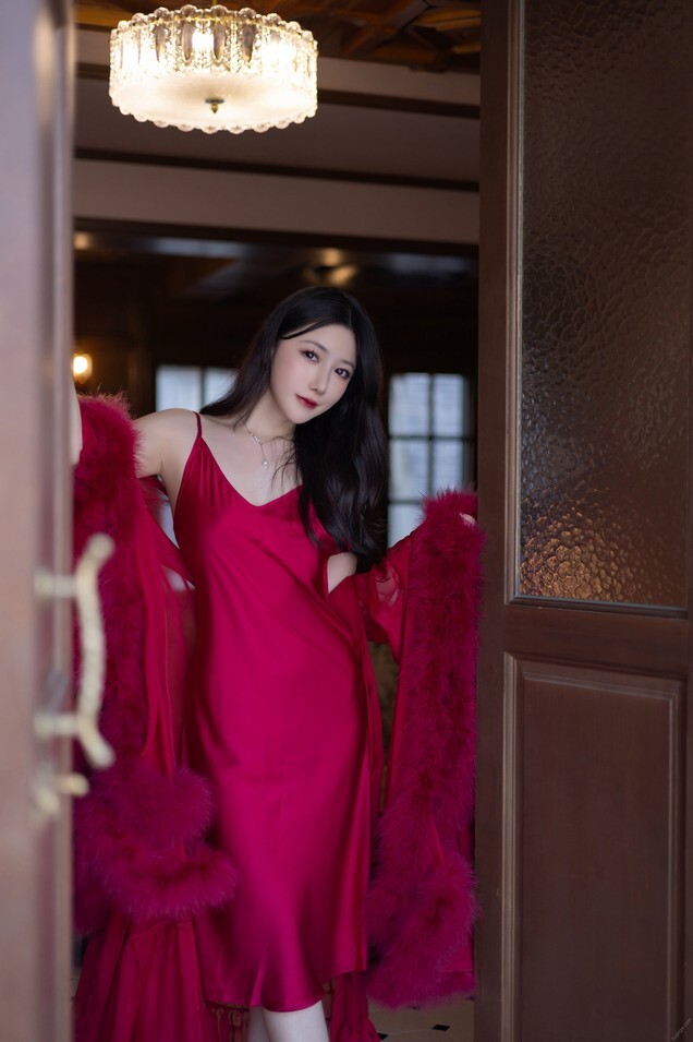 鱼子酱Fish - 玫瑰 [120P-1.08GB]