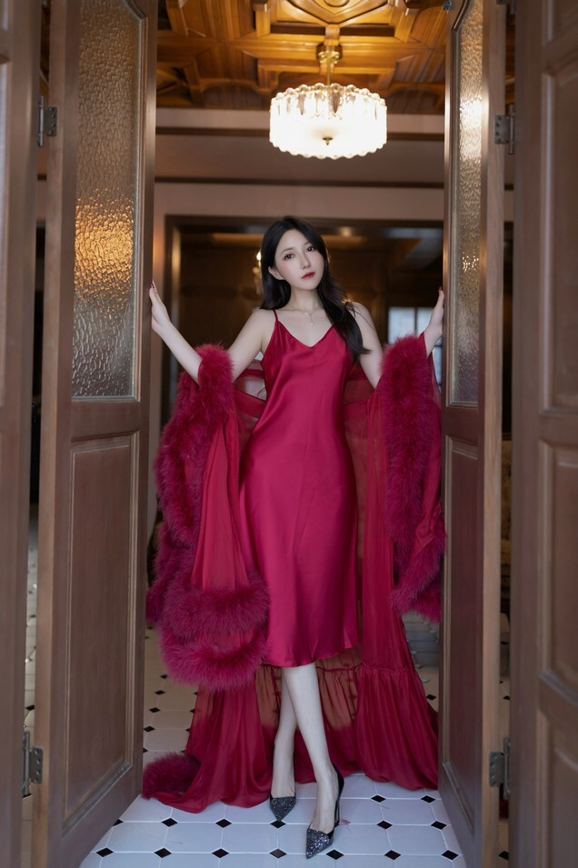 鱼子酱Fish - 玫瑰 [120P-1.08GB]