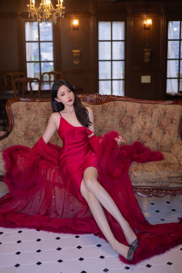 鱼子酱Fish - 玫瑰 [120P-1.08GB]