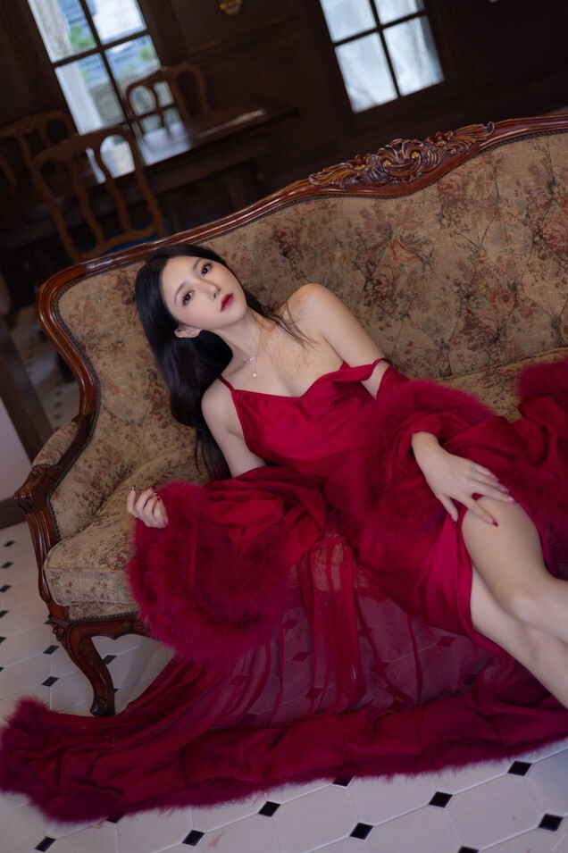 鱼子酱Fish - 玫瑰 [120P-1.08GB]