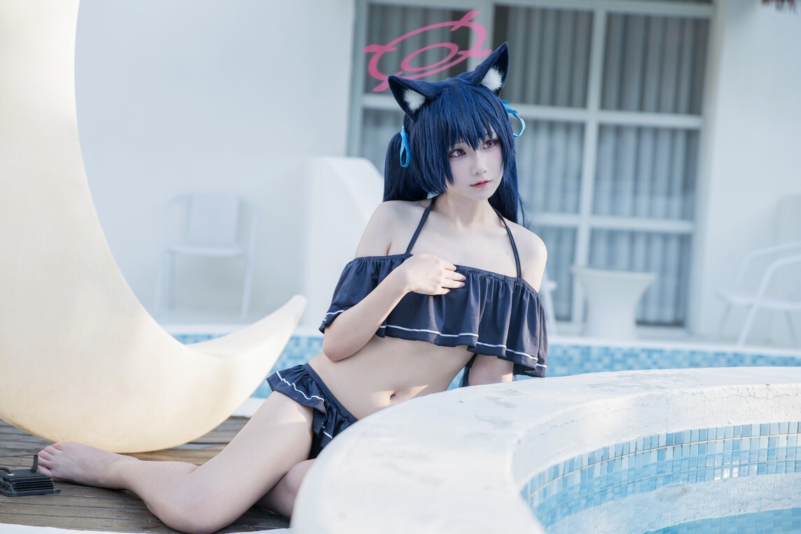 lunana - 黑见芹香 泳装 [28P-173MB]