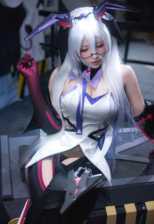 傻猪凡 - 杜兰德尔 [9P-129MB]