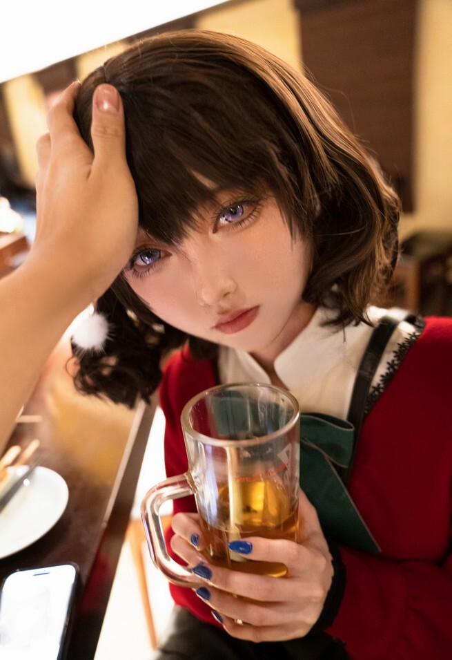 炭烤莉莉黑 - 桌面少女 冬 林檎 [18P-242MB]