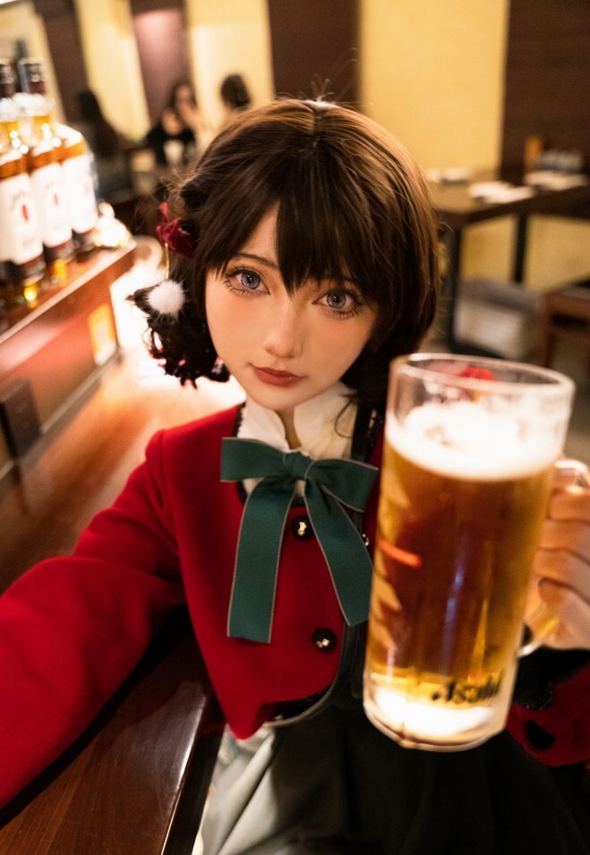 炭烤莉莉黑 - 桌面少女 冬 林檎 [18P-242MB]