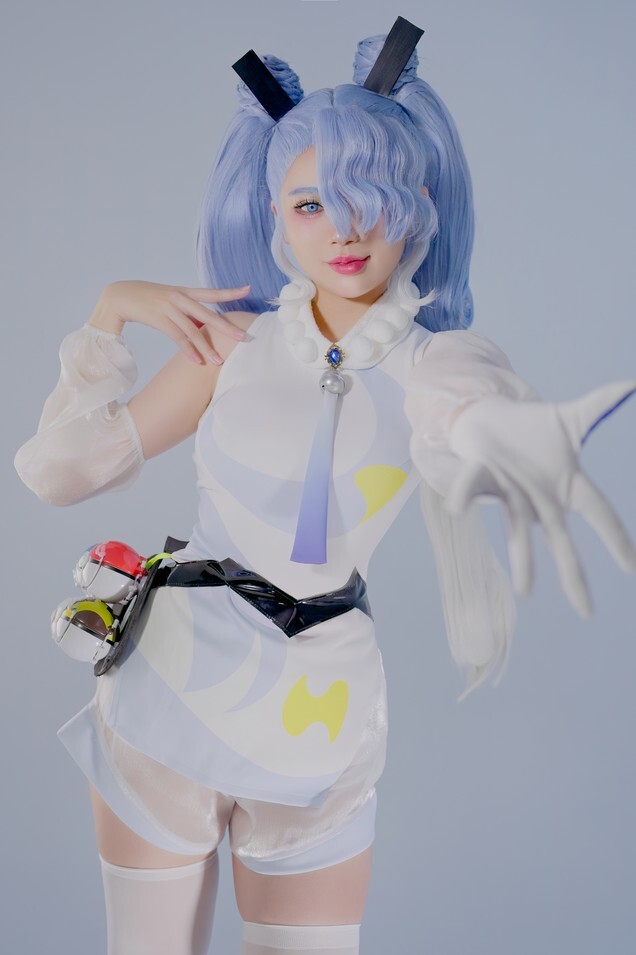 ZinieQ - Miku Flying Pokemon [44P9V-503MB]