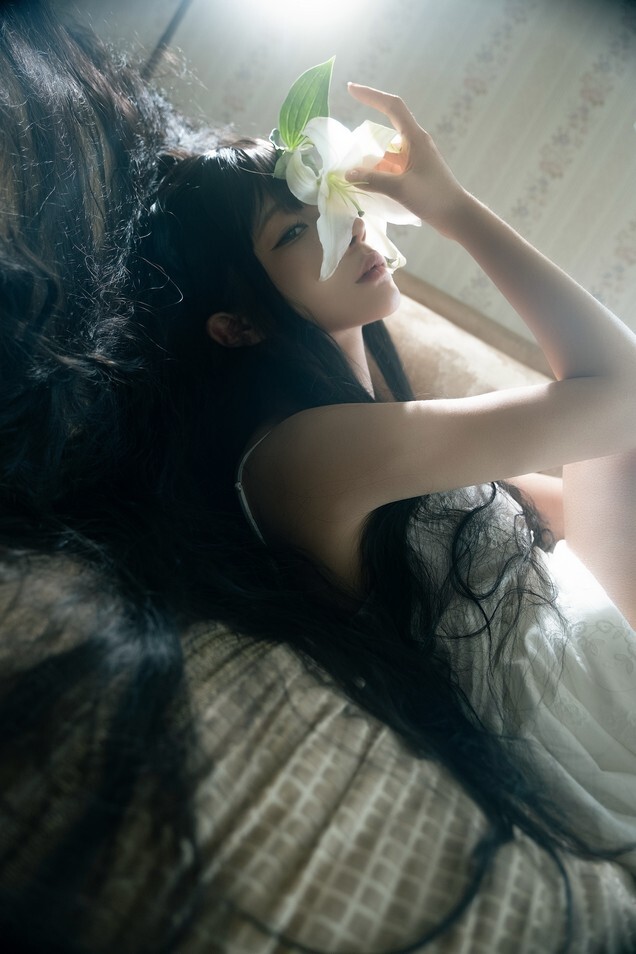 蠢沫沫 - 2024年会员 白吊带 [36P-378MB]