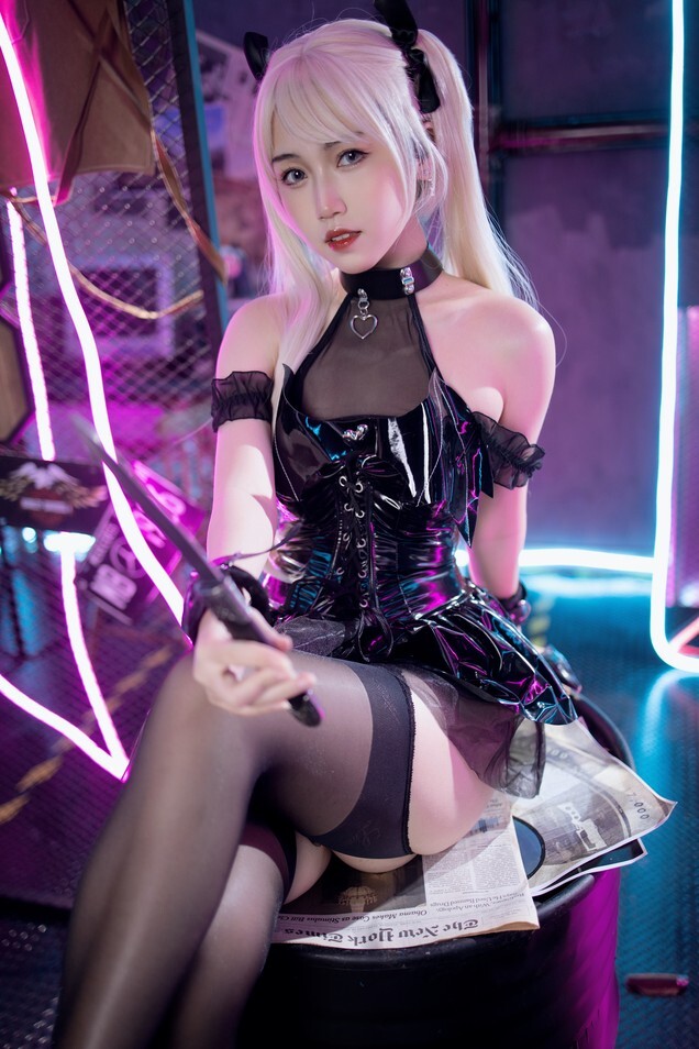 不呆猫 - 小恶魔 [73P1V-1.36GB]