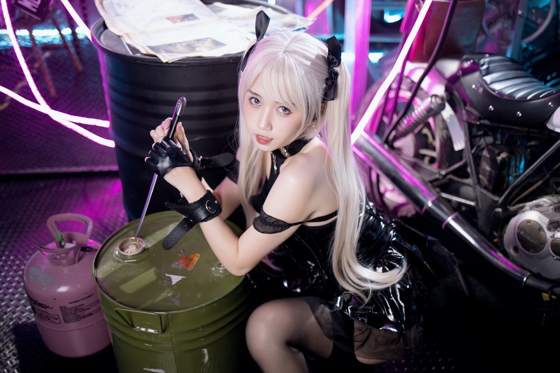 不呆猫 – 小恶魔 [73P1V-1.36GB]