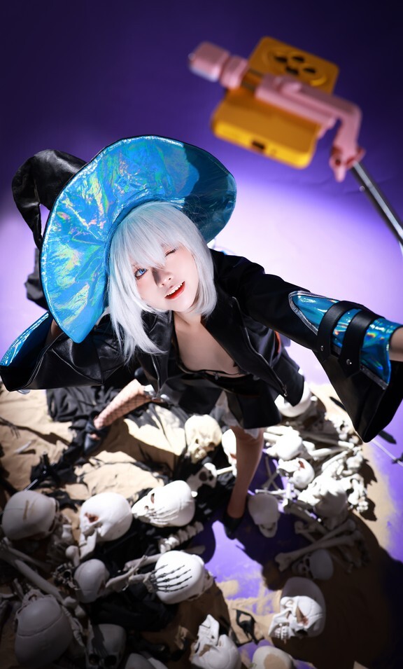 G44不会受伤 -  阿黛尔 万圣 [39P-552MB]