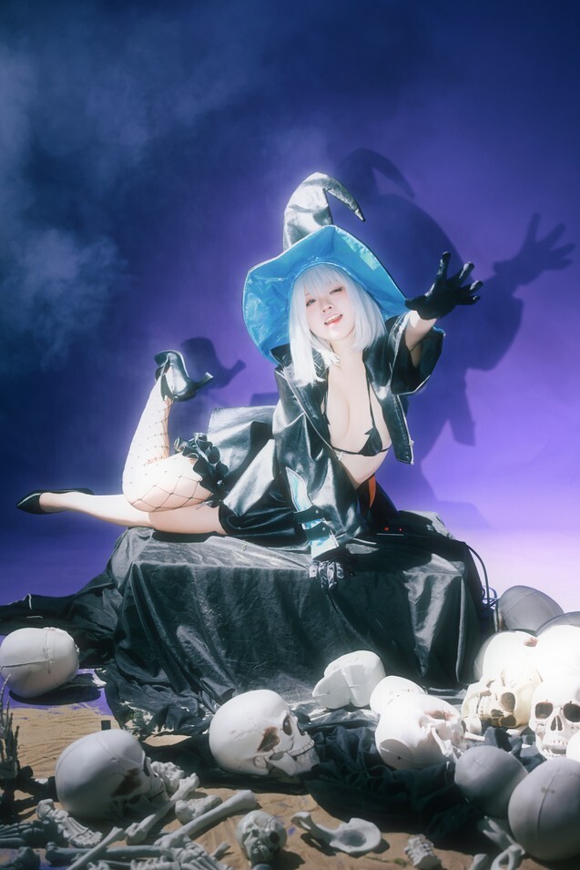 G44不会受伤 -  阿黛尔 万圣 [39P-552MB]