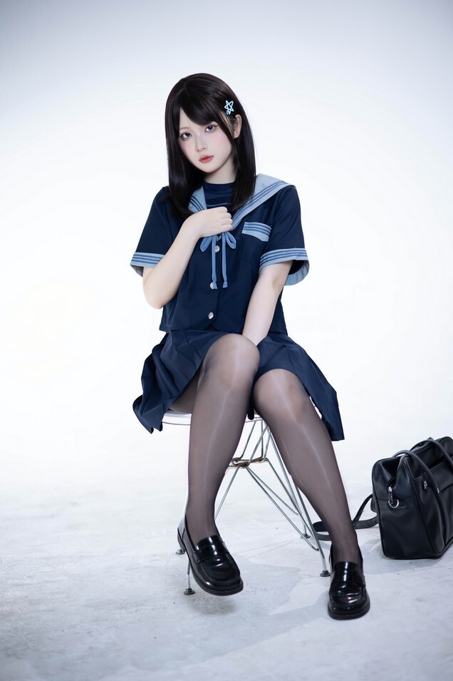 屿鱼 - 竞泳 [28P-108MB]