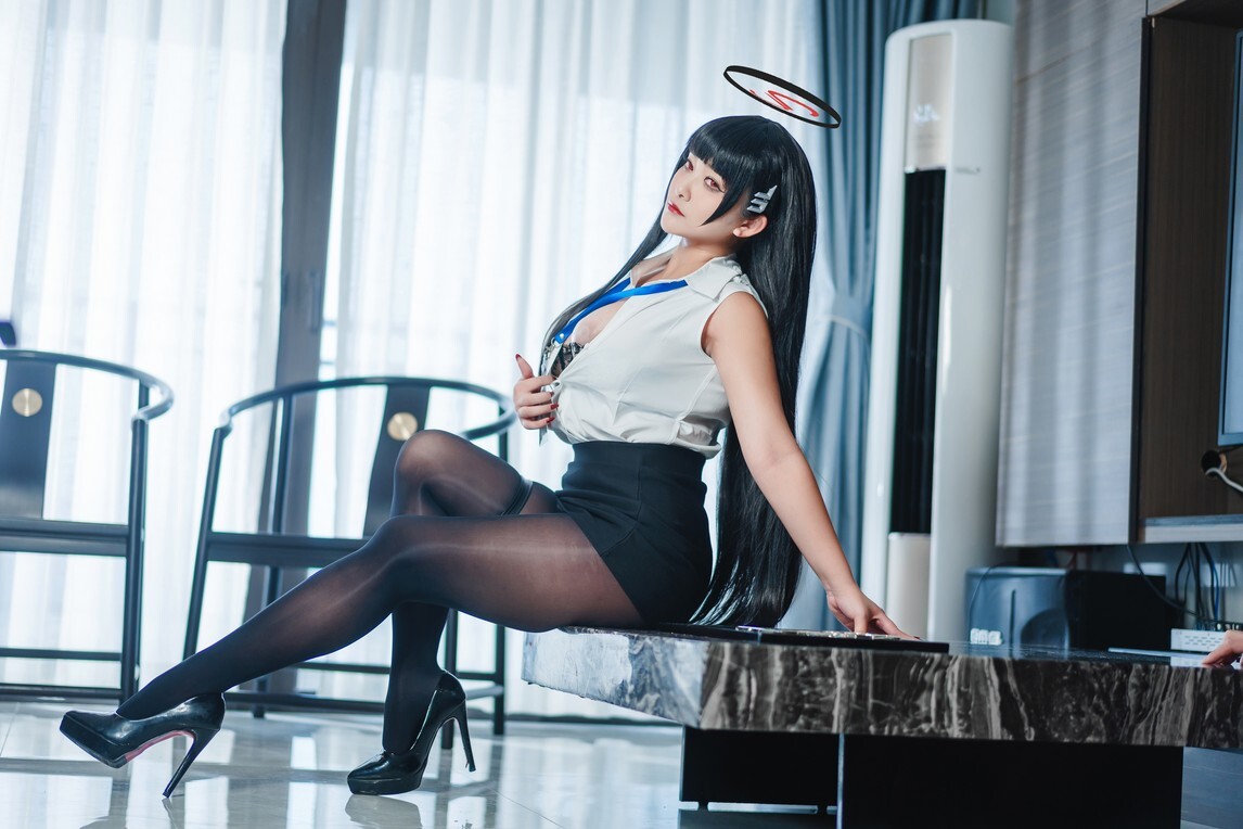 洛璃 LoLiSAMA – 蔚蓝档案 莉音 [72P1V-1.06GB]