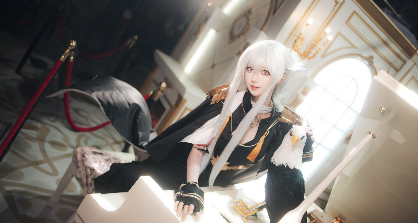 阿昭Akira - 企业换装 英雄的礼服 [19P-42.7MB]