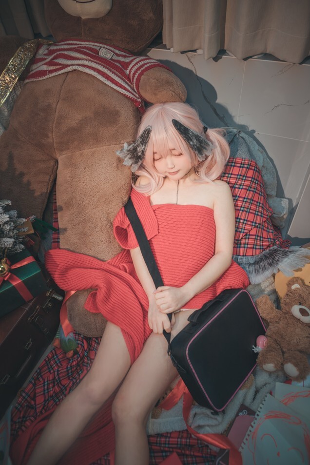 神沢永莉 - 请签收小春的礼物 [90P2V-2.76GB]