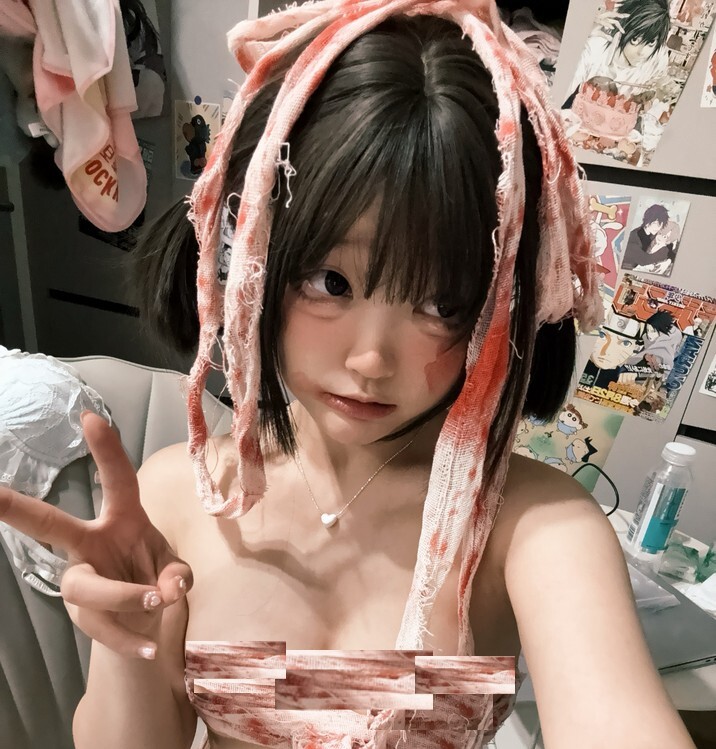 神沢永莉 – 万圣绷带小鬼 [65P-144MB]