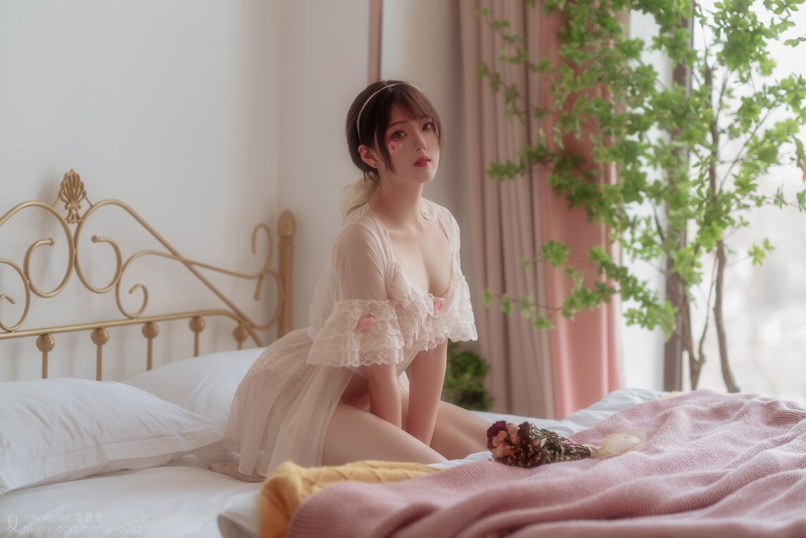 Natsuko夏夏子 – 雏菊 [43P-326MB]