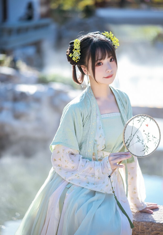 贤儿sherry - 古装汉服 [12P-152MB]