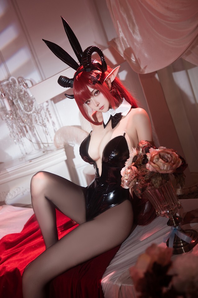 Seya-狮砸 - 兴登堡兔女郎 [12P-202MB]