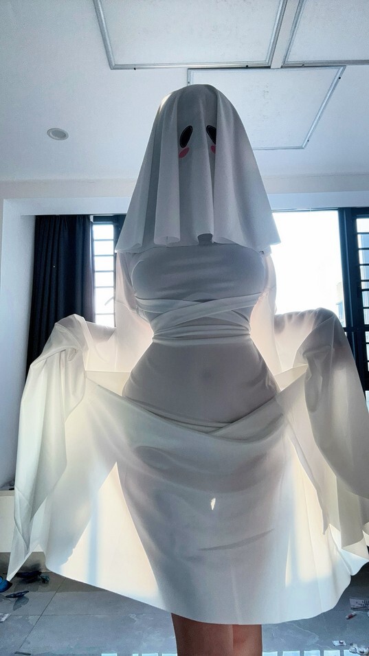 阿薰kaOri - 魔女姐姐 [162P12V-2.61GB]