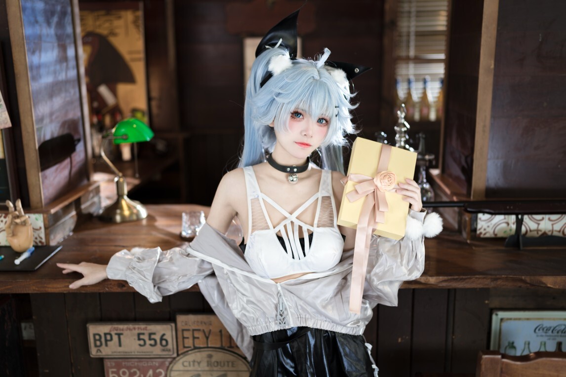 九柒喵 - 少女前线 芙洛伦 药心 [29P-397MB]