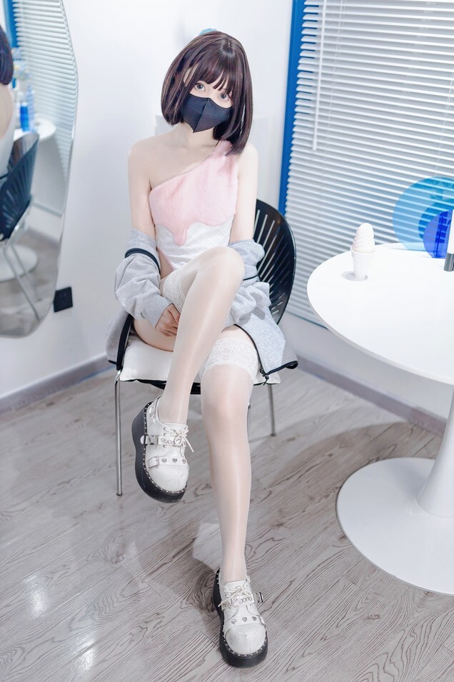 洛桑w伊梓 - 甜筒 [40P-261MB]