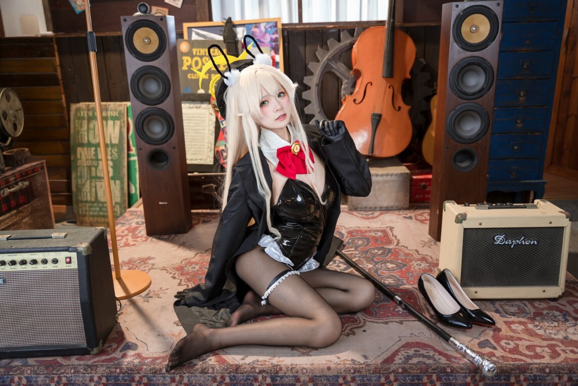 九柒喵 - 笑面教授 兔女郎 [36P-261MB]