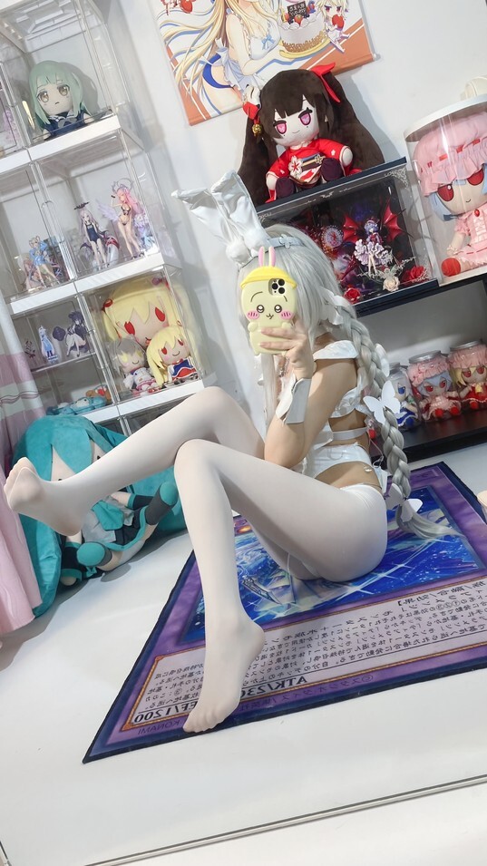 白栎Shirly - 恶毒白兔补 [33P5V-632MB]