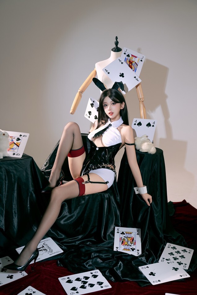 过期米线线喵 - 2025七夕限定舰长图 卡牌兔女郎 [49P-129MB]