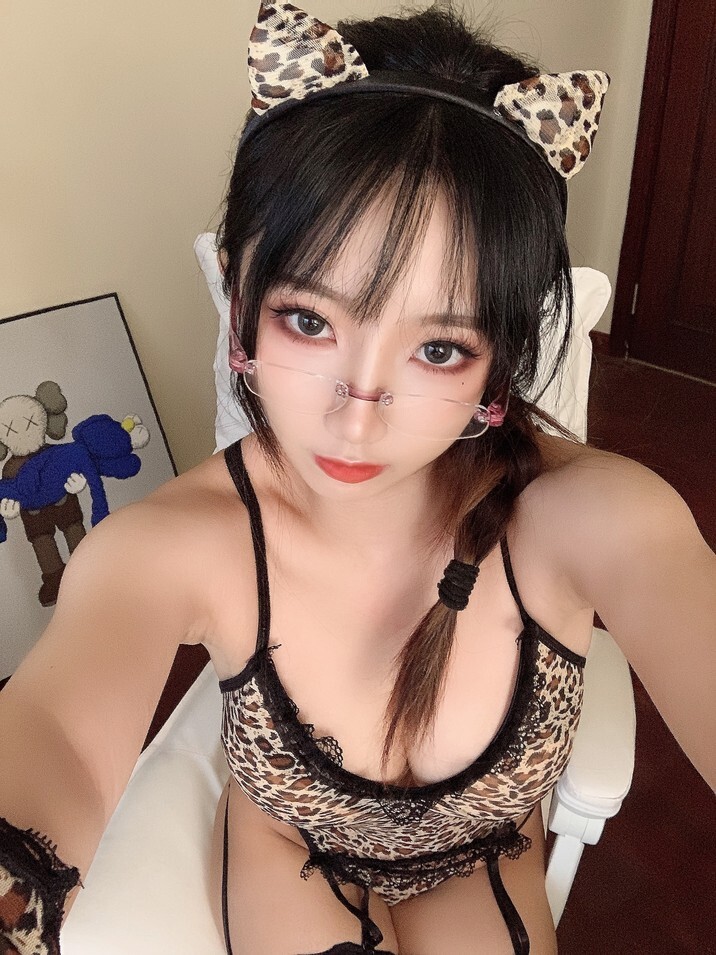 鬼畜瑶在不在w - 豹纹 [50P3V-460MB]