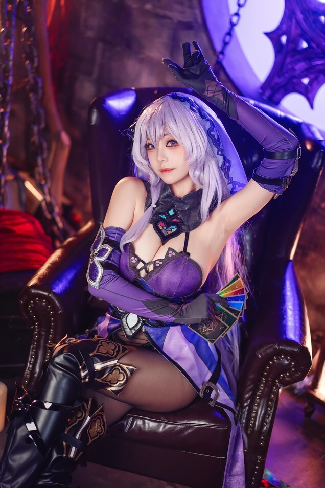 蜜汁猫裘 - 崩坏：星穹铁道 黑天鹅 [74P2V-2.16GB]