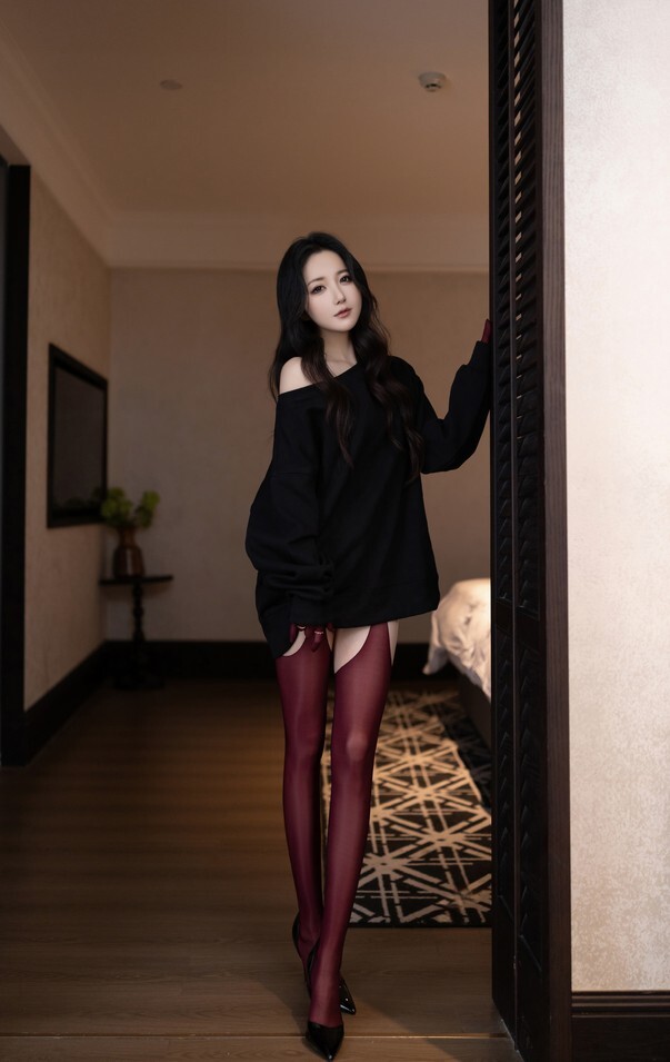 鱼子酱Fish - 红与黑 [120P-1.38GB]