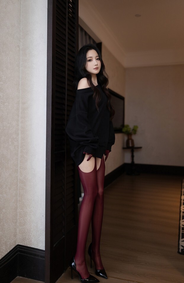 鱼子酱Fish - 红与黑 [120P-1.38GB]